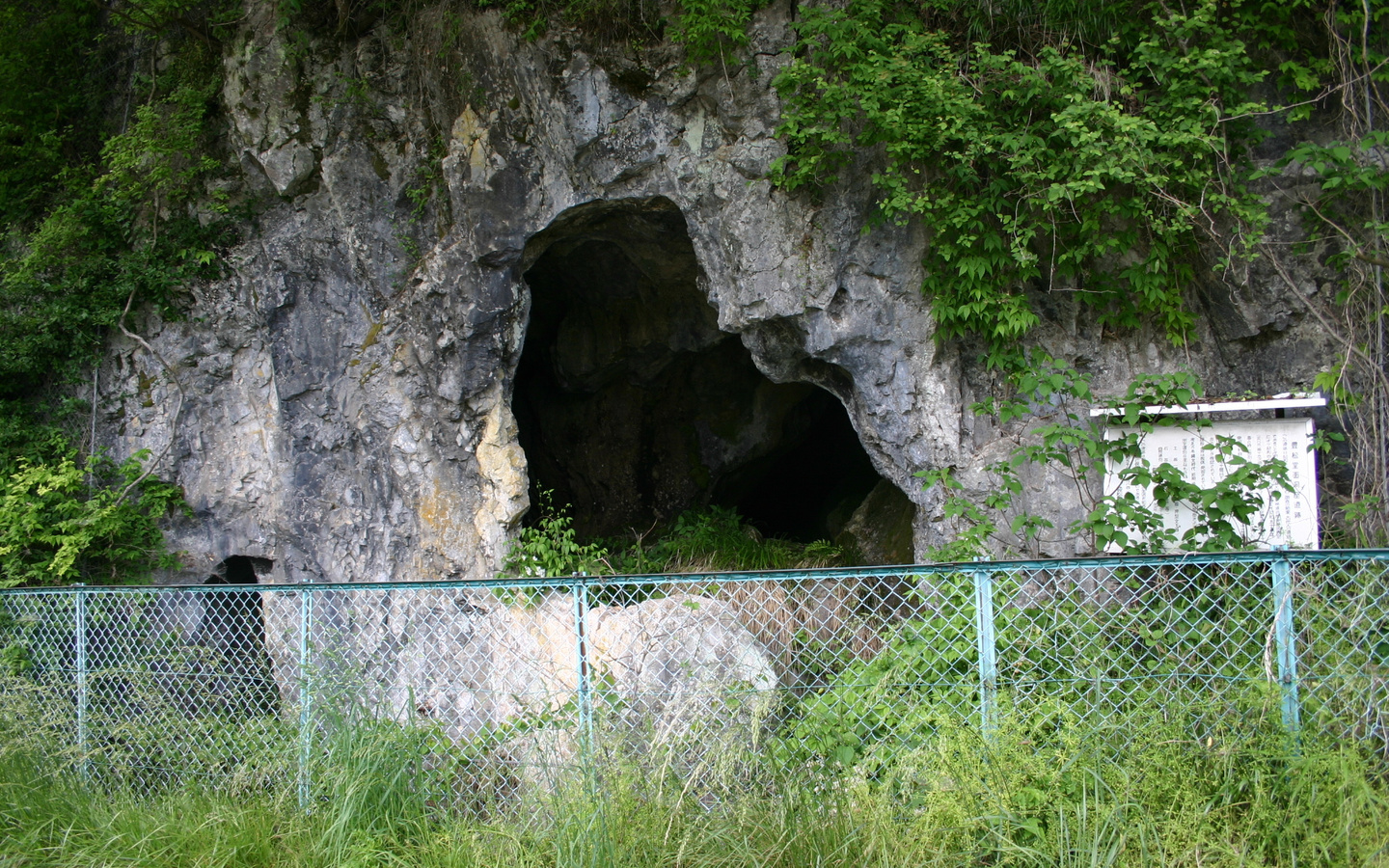 堂面洞窟