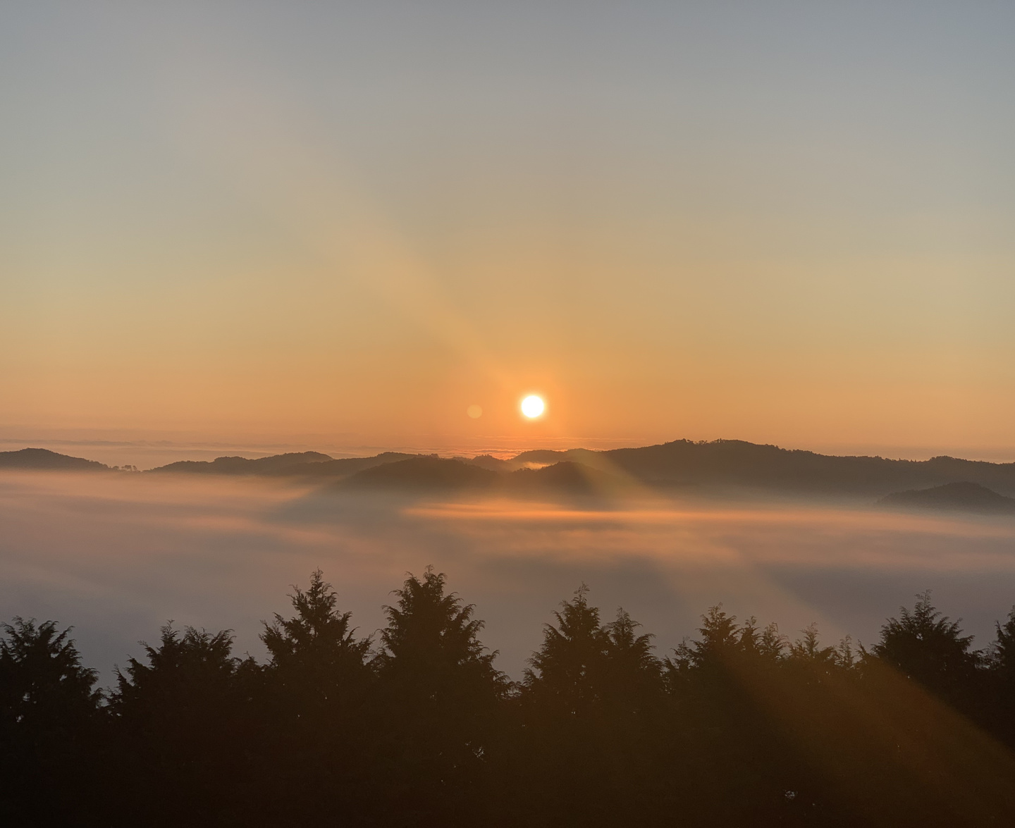 米見山から望む初日の出