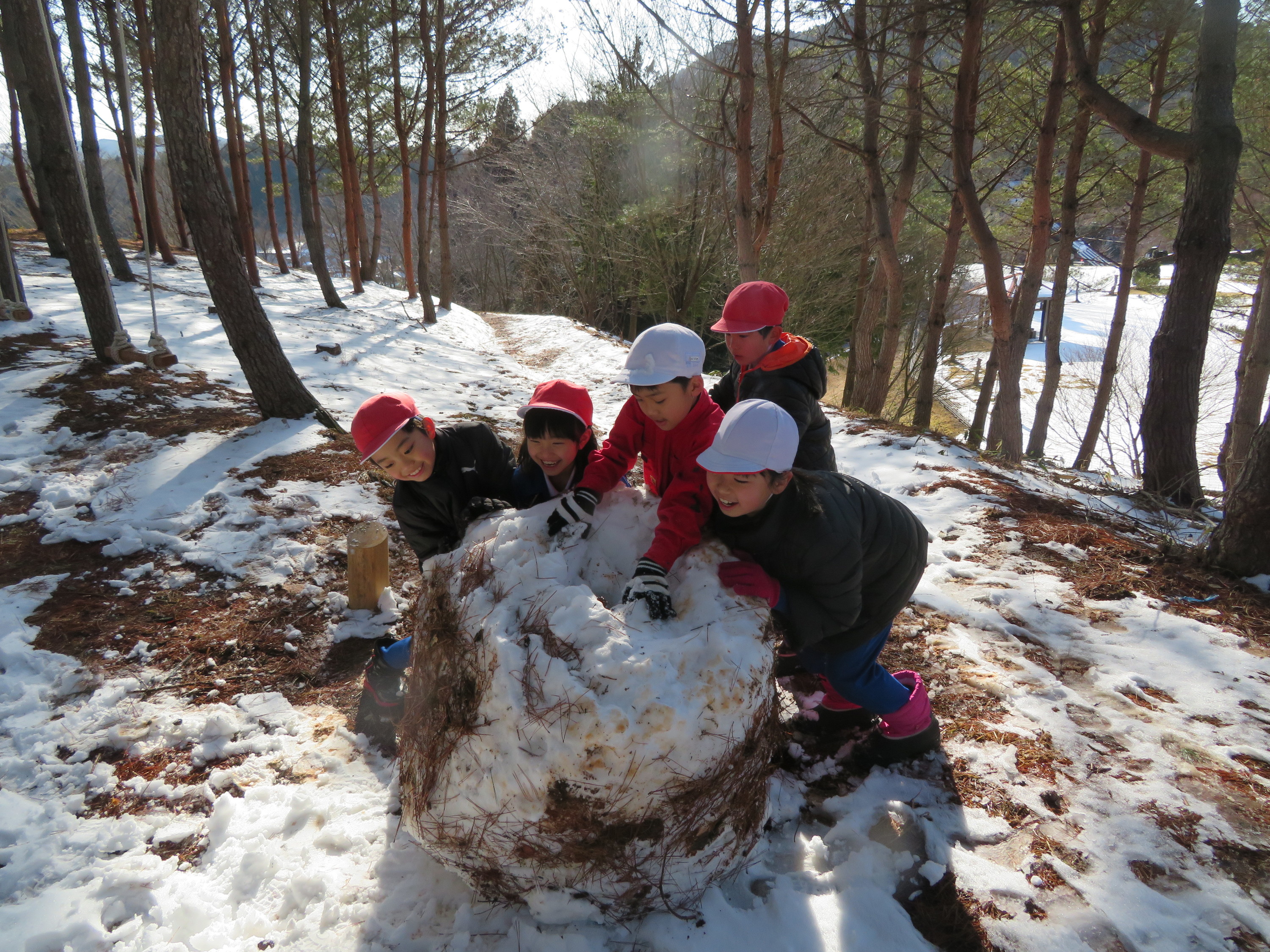 雪遊び